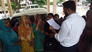 कम से कम ₹20000 प्रति माह वेतन एनआरएलएम महिलाओ का किया जाये: राकेश शर्मा